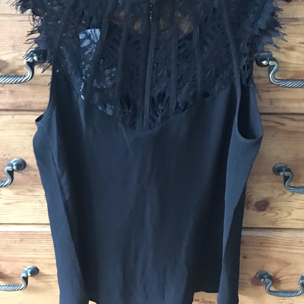 Sleeveless Shirt
